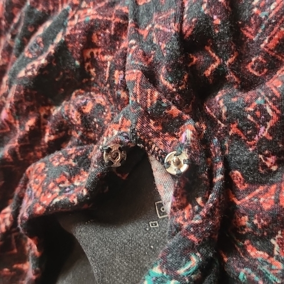 Ecote Surplice Front Mixed Boho Print Sleeveless Chiffon Back Top Medium - Picture 6 of 9